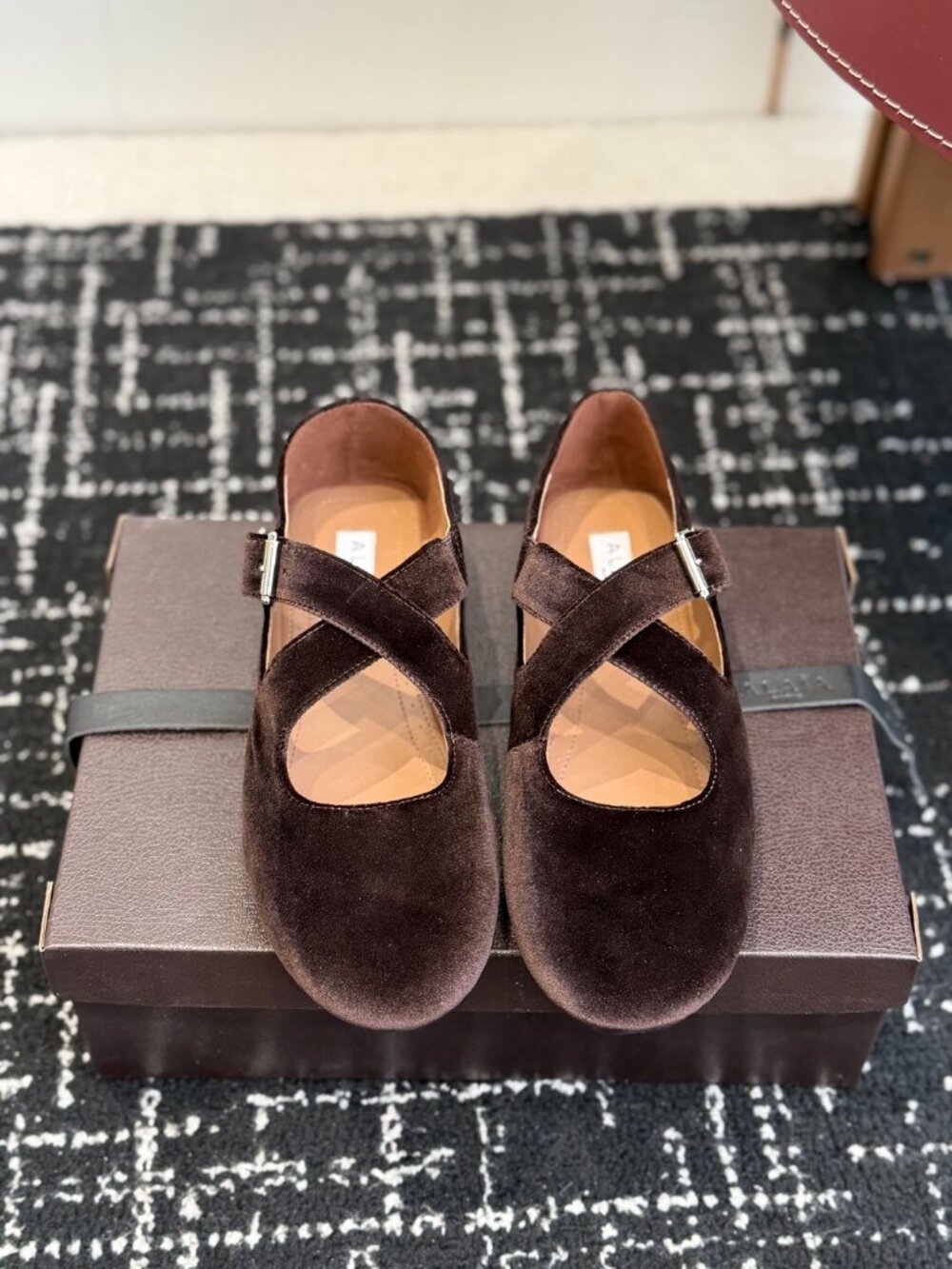 ALAÏA Mary Jane Flats - Picture 2 of 8